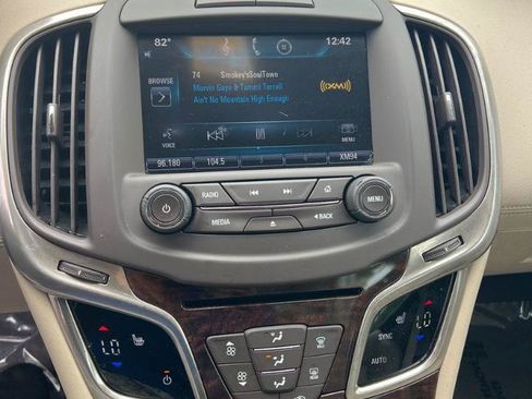 Used 2014 Buick LaCrosse Leather FWD image 20