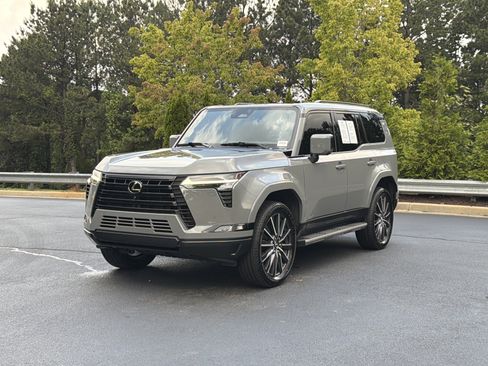 Used 2025 Lexus GX 550 w/ Accessory Package (2T) AWD/4WD image 14