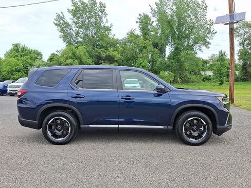 Certified 2025 Honda Pilot EX-L image 7