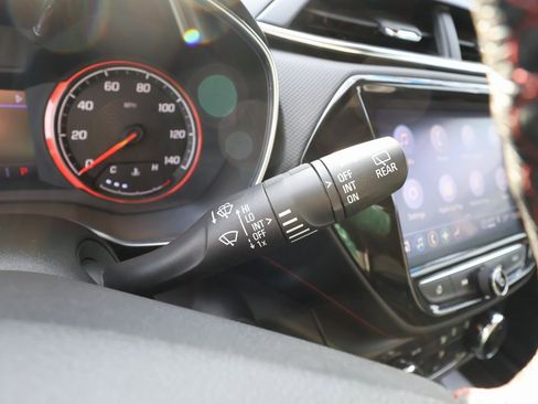 Used 2022 Chevrolet TrailBlazer RS w/ Technology Package image 17