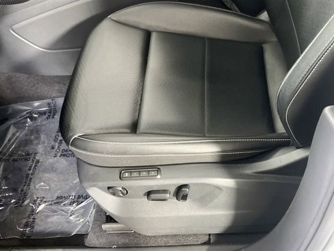 Used 2023 Volkswagen Atlas SEL R-Line image 19