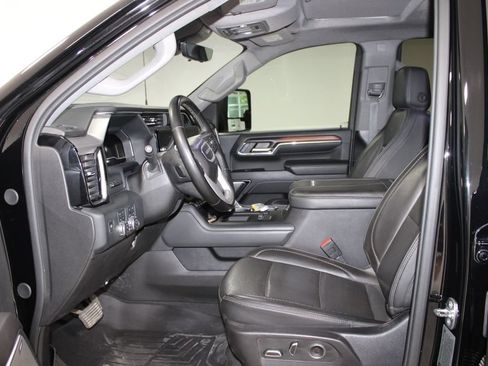 Used 2024 GMC Sierra 2500 Denali w/ Denali Reserve Package AWD/4WD image 18