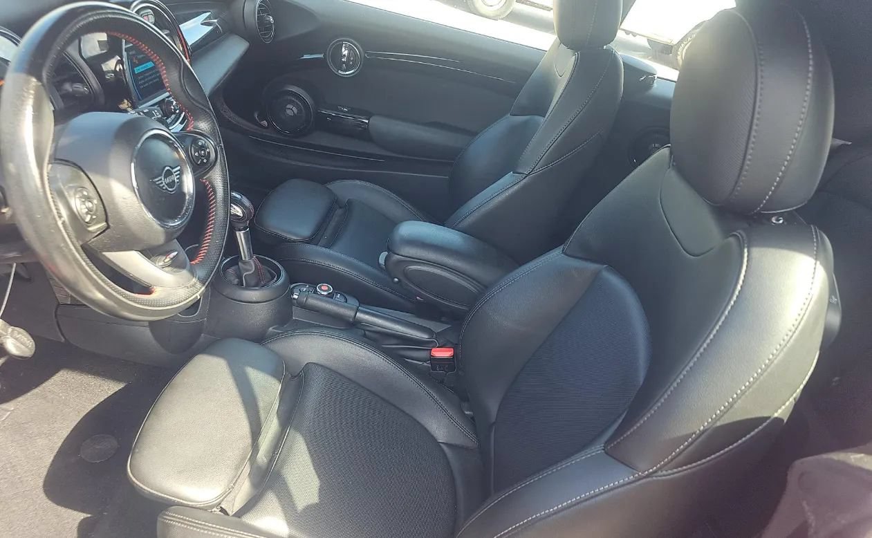 Used 2019 MINI Cooper S w/ Premium Package FWD image 9