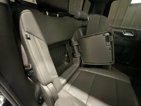 Used 2023 GMC Sierra 1500 SLT AWD/4WD image 18