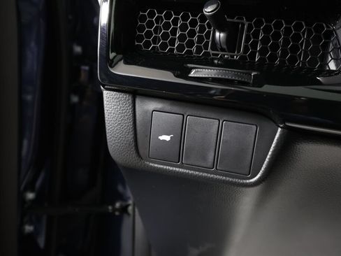 Used 2026 Honda CR-V EX-L image 32