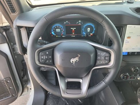 New 2026 Ford Bronco Badlands w/ Wildtrak Package AWD/4WD image 9