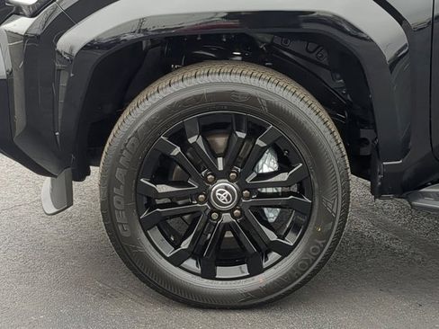 Used 2025 Toyota 4Runner 4WD image 7