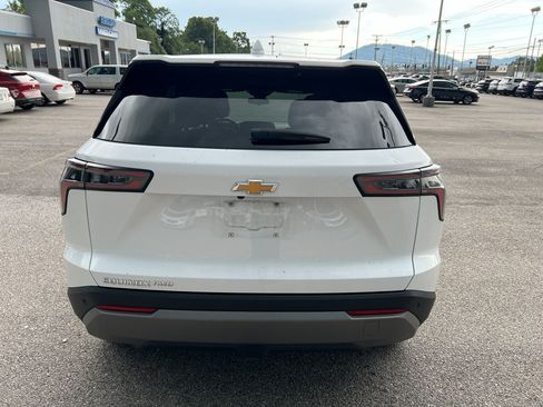 Used 2026 Chevrolet Equinox LT w/ Convenience Package II AWD/4WD image 6