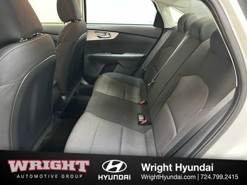 Used 2023 Kia Forte LXS w/ LXS Technology Package image 13