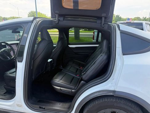 Used 2021 Tesla Model X Long Range AWD/4WD image 4