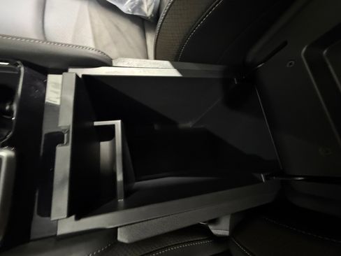 New 2026 Nissan Pathfinder SL image 15