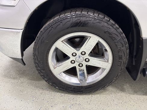 Used 2012 RAM 1500 Big Horn w/ Remote Start & Security Group image 8