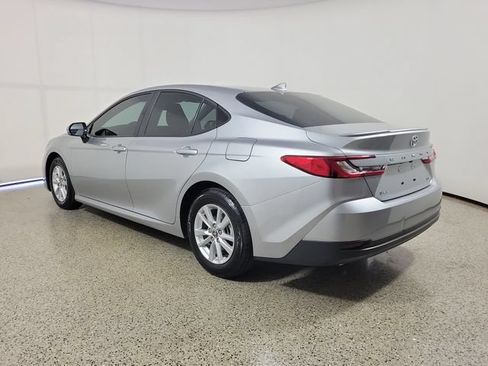 Used 2025 Toyota Camry LE FWD image 7