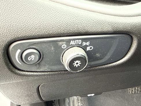 Used 2024 Chevrolet Malibu LS w/ Driver Confidence Package FWD image 10