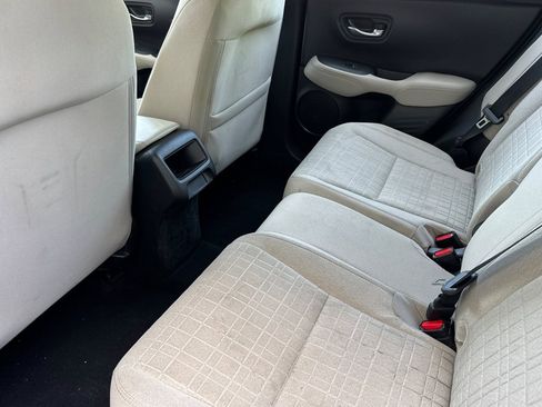 Used 2024 Honda HR-V LX image 26