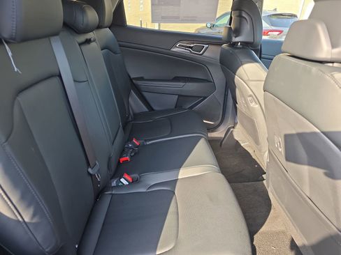 New 2026 Kia Sportage EX image 11