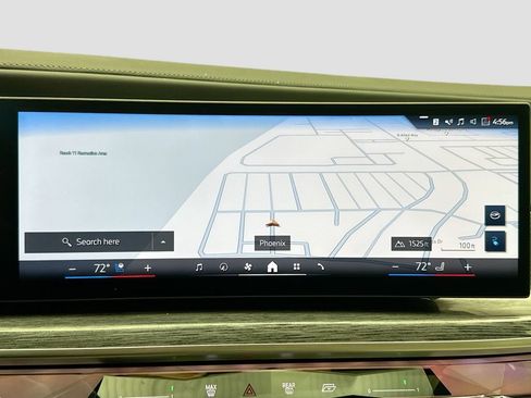 Used 2025 BMW i7 eDrive50 w/ M Sport Package RWD image 14