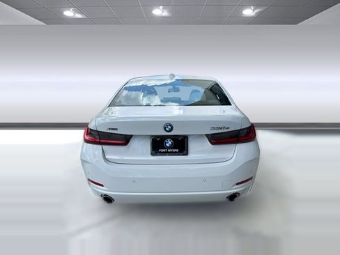 Used 2023 BMW 330e xDrive w/ Premium Package AWD/4WD image 10