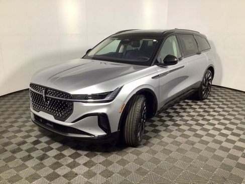 New 2026 Lincoln Nautilus Reserve w/ Jet Appearance Package image 10