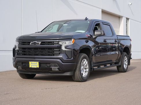 Used 2024 Chevrolet Silverado 1500 RST image 7
