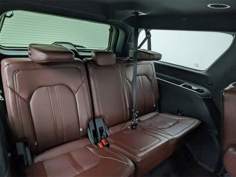 Certified 2022 Ford Expedition Max Limited image 40