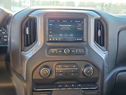 Used 2020 Chevrolet Silverado 1500 Custom w/ Custom Value Package image 16