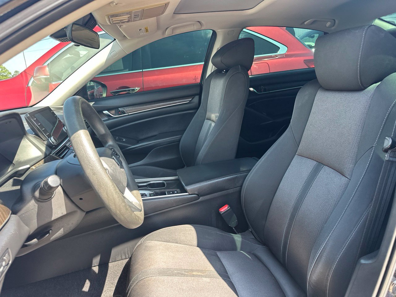 Used 2018 Honda Accord EX image 8