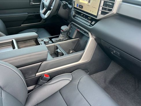 New 2026 Toyota Tundra Limited image 17