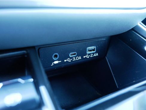 Used 2023 Subaru Outback Premium image 33