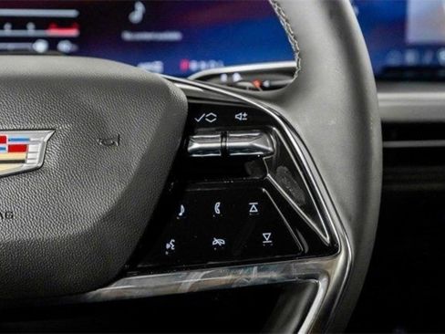 Used 2026 Cadillac Escalade Luxury w/ Touring Package image 44