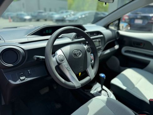 Used 2012 Toyota Prius C One FWD image 15
