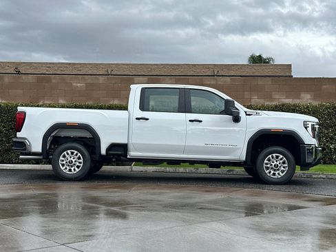 New 2026 GMC Sierra 2500 Pro image 3