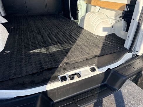 Used 2024 GMC Savana 2500 w/ Driver Convenience Package image 12