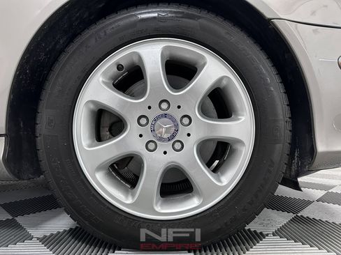 Used 2004 Mercedes-Benz CLK 320 Cabriolet image 25