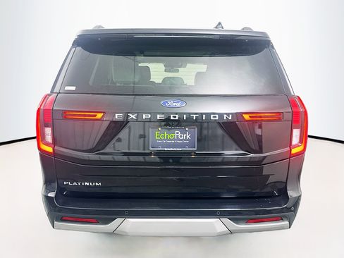 Used 2025 Ford Expedition Platinum AWD/4WD image 7