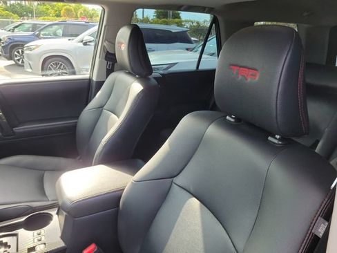 Used 2023 Toyota 4Runner TRD Off-Road Premium w/ Moonroof Package AWD/4WD image 10