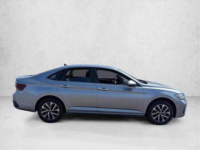 Used 2024 Volkswagen Jetta S FWD image 4