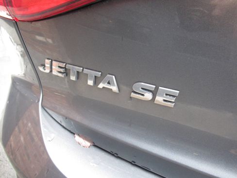 Used 2015 Volkswagen Jetta SE image 5