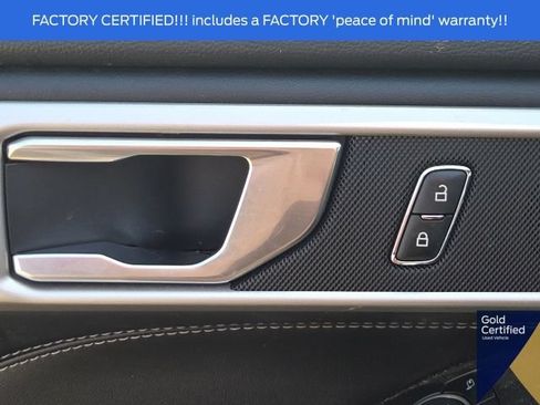 Used 2022 Ford Explorer XLT w/ Equipment Group 202A AWD/4WD image 28