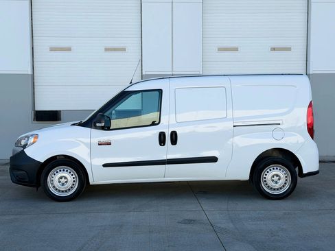 Used 2022 RAM ProMaster City Tradesman image 2