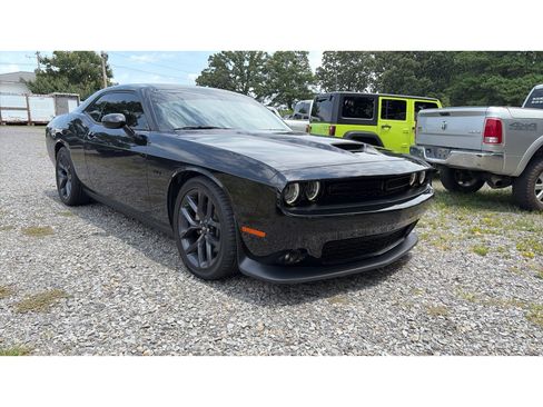 Used 2023 Dodge Challenger R/T w/ Plus Package RWD image 2