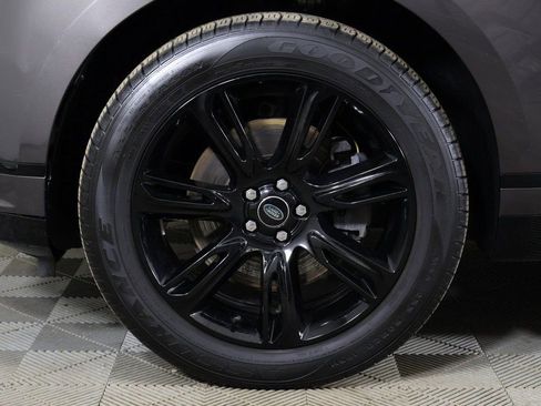 Used 2023 Land Rover Range Rover Velar R-Dynamic S image 27