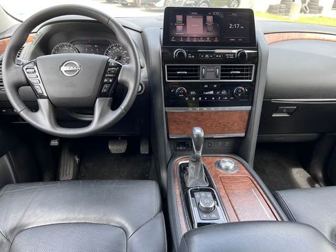 Used 2024 Nissan Armada SL w/ Captain's Chairs Package AWD/4WD image 3