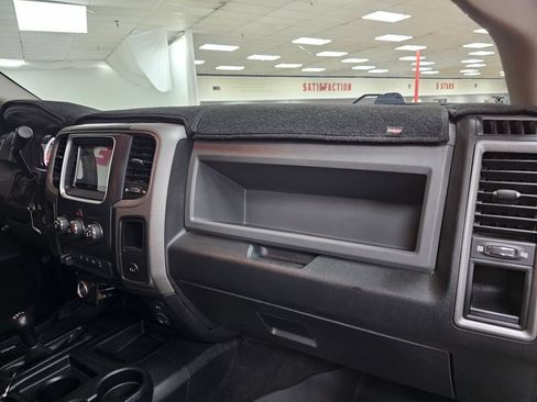Used 2018 RAM 2500 Tradesman w/ Chrome Appearance Group AWD/4WD image 20