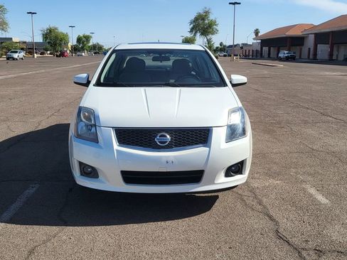 Used 2012 Nissan Sentra 2.0 SR w/ Special Edition Pkg FWD image 3