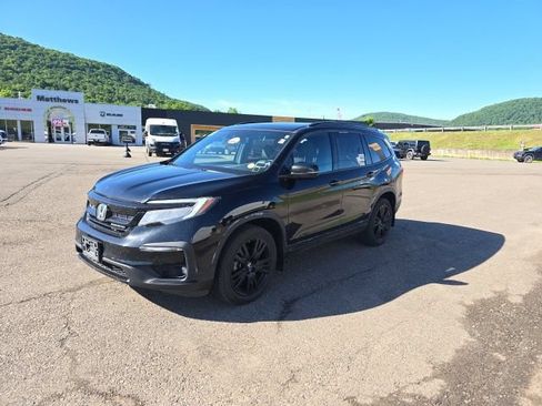 Used 2021 Honda Pilot Black Edition image 1