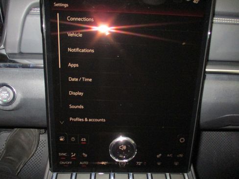 New 2026 GMC Terrain Elevation w/ Elevation Premium Package image 29