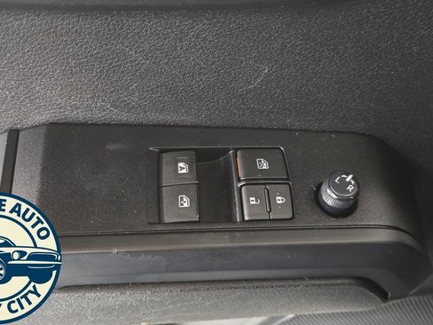 Used 2021 Toyota Tacoma SR image 22