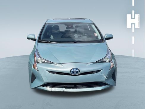 Used 2018 Toyota Prius Three w/ Advanced Technology Package FWD image 2