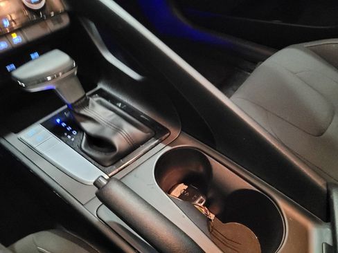 Used 2022 Hyundai Elantra SEL image 26